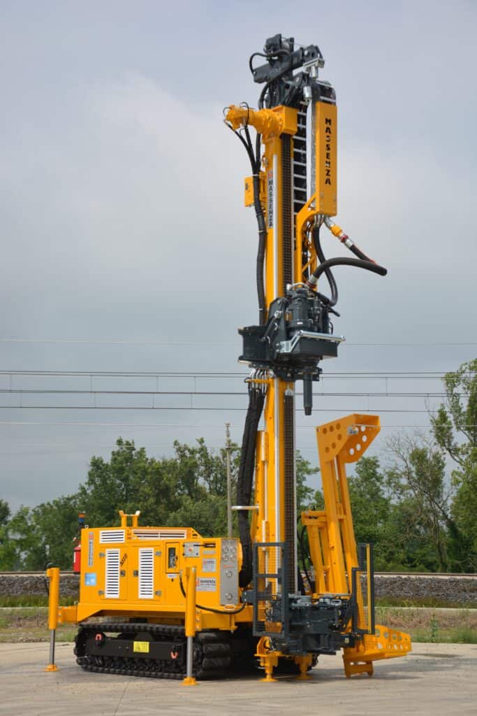 2578_Mi8 bohrgerät Massenza Drilling rigs