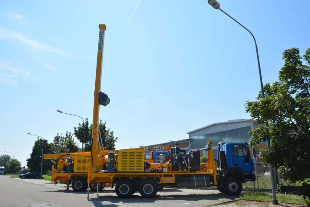 2701_2702 Massenza Drilling Rigs Service und Sanierung von Wasserbrunnen Serie MSR25