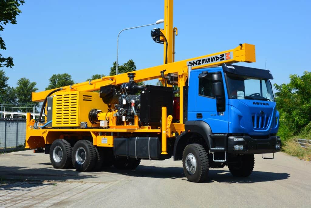 2701_2702 Massenza Drilling Rigs Service und Sanierung von Wasserbrunnen Serie MSR25