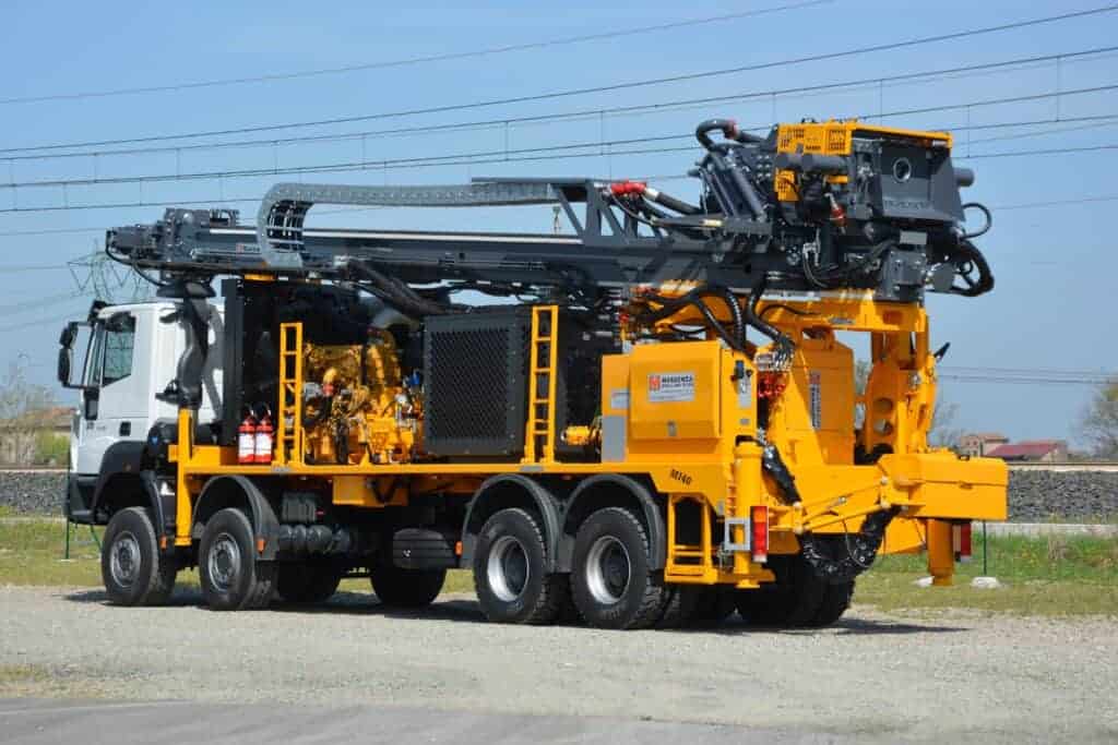 2703_Mi40 bohrgerät Massenza Drilling Rigs